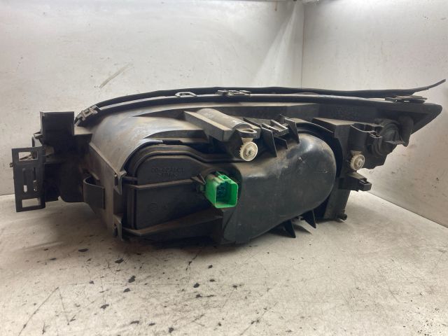 bontott FORD MONDEO III Jobb Fényszóró