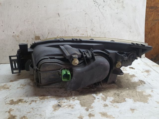 bontott FORD MONDEO III Jobb Fényszóró