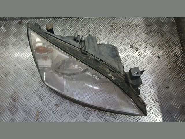 bontott FORD MONDEO III Jobb Fényszóró