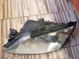 bontott FORD MONDEO III Jobb Fényszóró