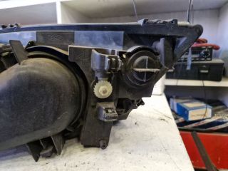 bontott FORD MONDEO III Jobb Fényszóró