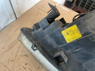 bontott FORD MONDEO III Jobb Fényszóró