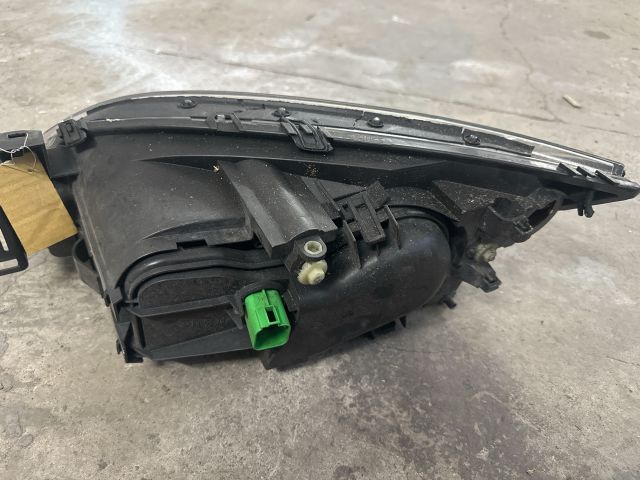 bontott FORD MONDEO III Jobb Fényszóró