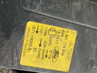 bontott FORD MONDEO III Jobb Fényszóró