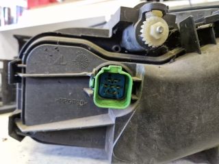 bontott FORD MONDEO III Jobb Fényszóró