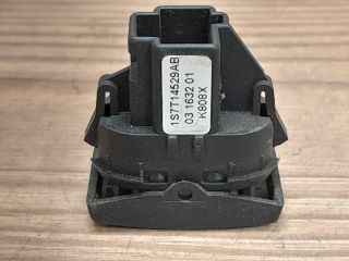 bontott FORD MONDEO III Jobb hátsó Ablakemelő Kapcsoló