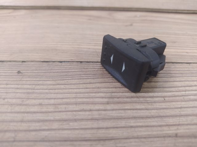 bontott FORD MONDEO III Jobb hátsó Ablakemelő Kapcsoló