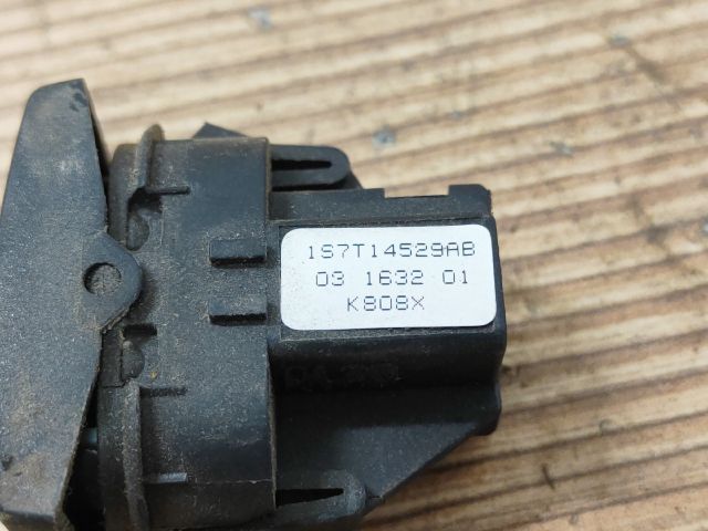 bontott FORD MONDEO III Jobb hátsó Ablakemelő Kapcsoló