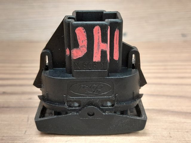 bontott FORD MONDEO III Jobb hátsó Ablakemelő Kapcsoló