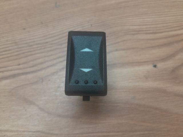 bontott FORD MONDEO III Jobb hátsó Ablakemelő Kapcsoló