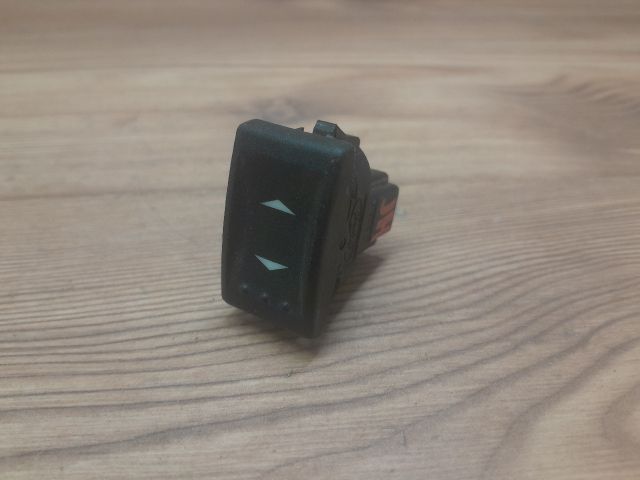 bontott FORD MONDEO III Jobb hátsó Ablakemelő Kapcsoló