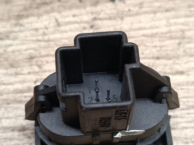 bontott FORD MONDEO III Jobb hátsó Ablakemelő Kapcsoló