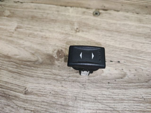 bontott FORD MONDEO III Jobb hátsó Ablakemelő Kapcsoló