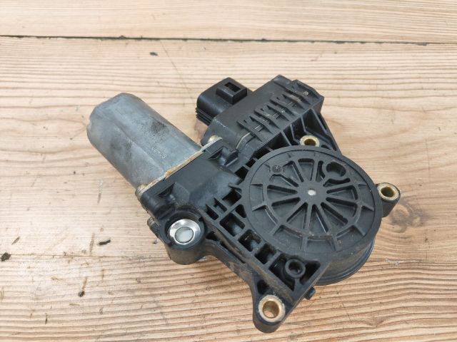 bontott FORD MONDEO III Jobb hátsó Ablakemelő Motor