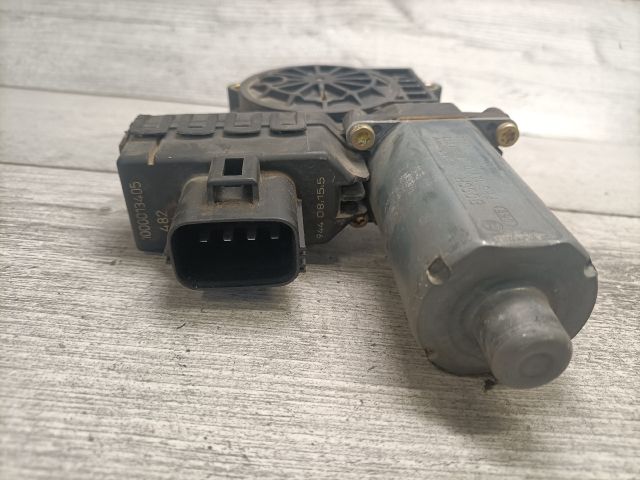 bontott FORD MONDEO III Jobb hátsó Ablakemelő Motor