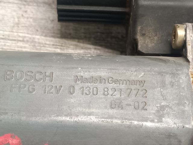 bontott FORD MONDEO III Jobb hátsó Ablakemelő Motor