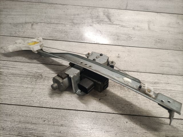 bontott FORD MONDEO III Jobb hátsó Ablakemelő Szerkezet (Elektromos)