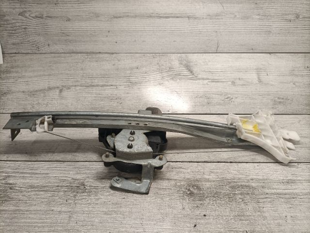 bontott FORD MONDEO III Jobb hátsó Ablakemelő Szerkezet (Elektromos)