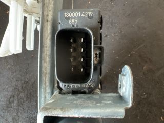 bontott FORD MONDEO III Jobb hátsó Ablakemelő Szerkezet (Elektromos)