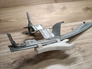 bontott FORD MONDEO III Jobb hátsó Ablakemelő Szerkezet (Mechanikus)