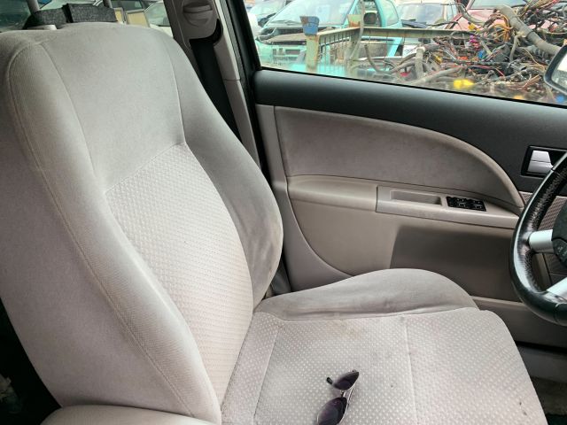 bontott FORD MONDEO III Jobb hátsó Ajtó Kárpit