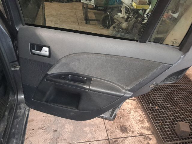 bontott FORD MONDEO III Jobb hátsó Ajtó Kárpit