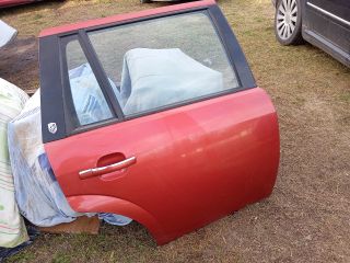 bontott FORD MONDEO III Jobb hátsó Ajtó (Részeivel)