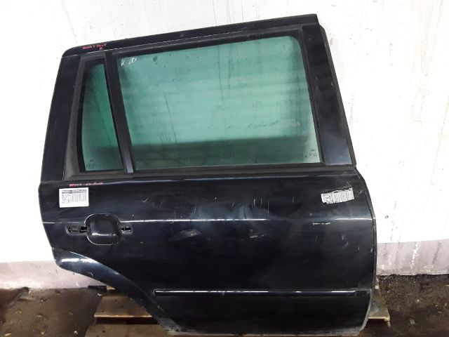 bontott FORD MONDEO III Jobb hátsó Ajtó (Részeivel)