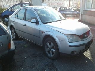 bontott FORD MONDEO III Jobb hátsó Ajtó (Üres lemez)