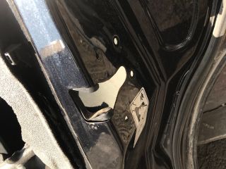 bontott FORD MONDEO III Jobb hátsó Ajtó (Üres lemez)