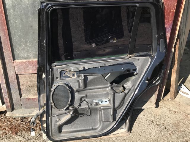 bontott FORD MONDEO III Jobb hátsó Ajtó (Üres lemez)