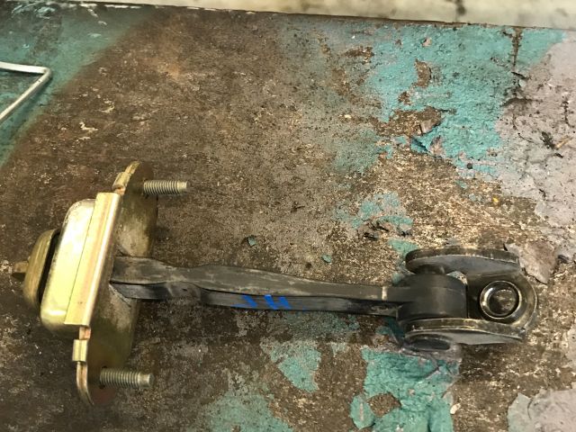 bontott FORD MONDEO III Jobb hátsó Ajtóhatároló