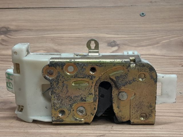 bontott FORD MONDEO III Jobb hátsó Ajtózár