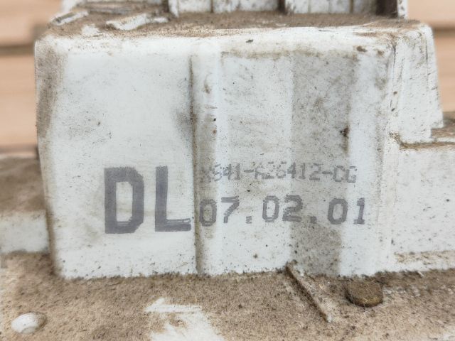 bontott FORD MONDEO III Jobb hátsó Ajtózár