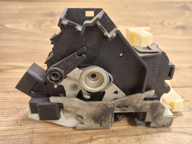 bontott FORD MONDEO III Jobb hátsó Ajtózár