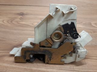 bontott FORD MONDEO III Jobb hátsó Ajtózár