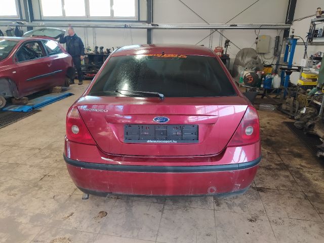 bontott FORD MONDEO III Jobb hátsó Csonkállvány Kerékaggyal