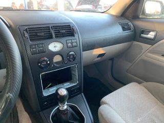 bontott FORD MONDEO III Jobb hátsó Dobbetét (Kerékjárati, Műanyag)