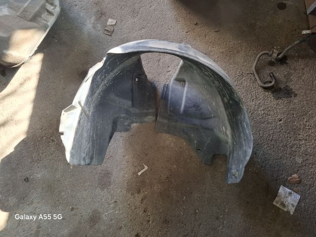 bontott FORD MONDEO III Jobb hátsó Dobbetét (Kerékjárati, Műanyag)