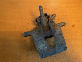 bontott FORD MONDEO III Jobb hátsó Féknyereg Munkahengerrel