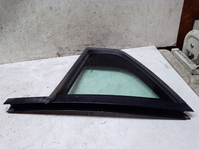 bontott FORD MONDEO III Jobb hátsó Fixüveg (Ajtóban)