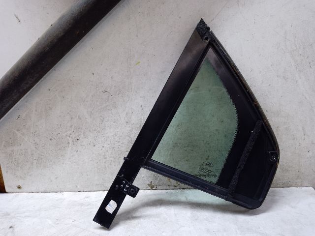 bontott FORD MONDEO III Jobb hátsó Fixüveg (Ajtóban)