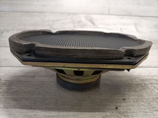 bontott FORD MONDEO III Jobb hátsó Hangszóró