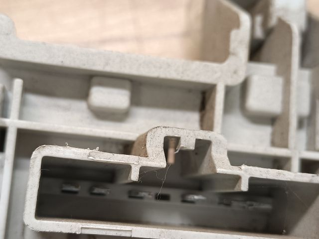 bontott FORD MONDEO III Jobb Hátsó Lámpa Foglalat