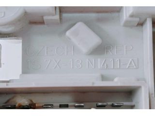 bontott FORD MONDEO III Jobb Hátsó Lámpa Foglalat