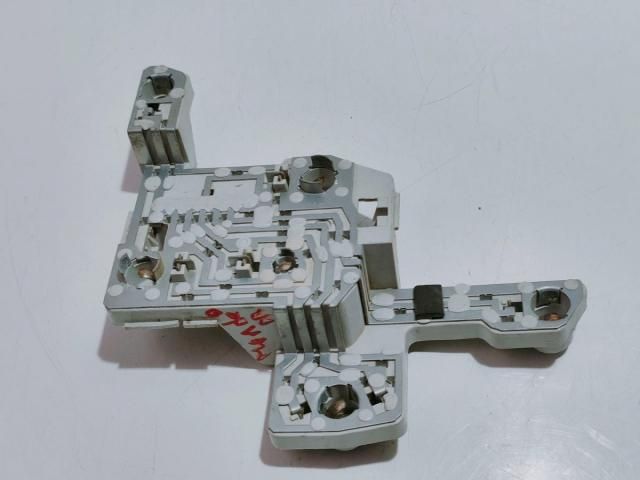 bontott FORD MONDEO III Jobb Hátsó Lámpa Foglalat