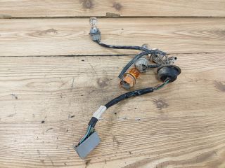 bontott FORD MONDEO III Jobb Hátsó Lámpa Foglalat