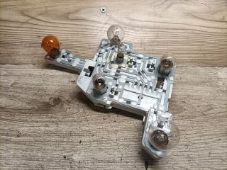 bontott FORD MONDEO III Jobb Hátsó Lámpa Foglalat