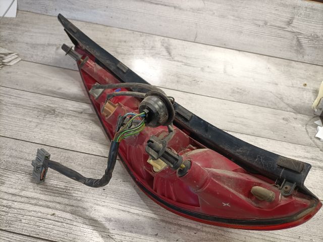 bontott FORD MONDEO III Jobb Hátsó Lámpa