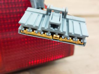 bontott FORD MONDEO III Jobb Hátsó Lámpa